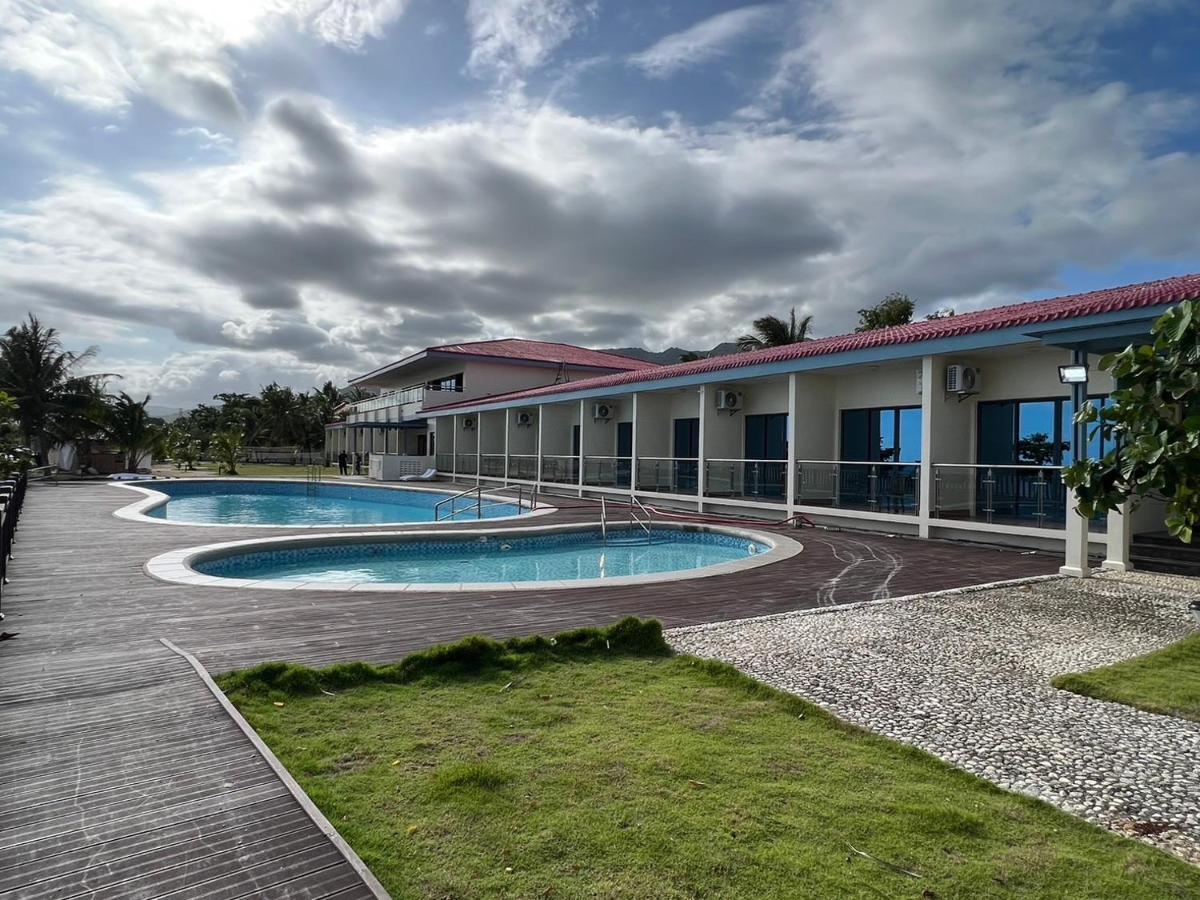 W Golf Resort Ослоб Екстер'єр фото