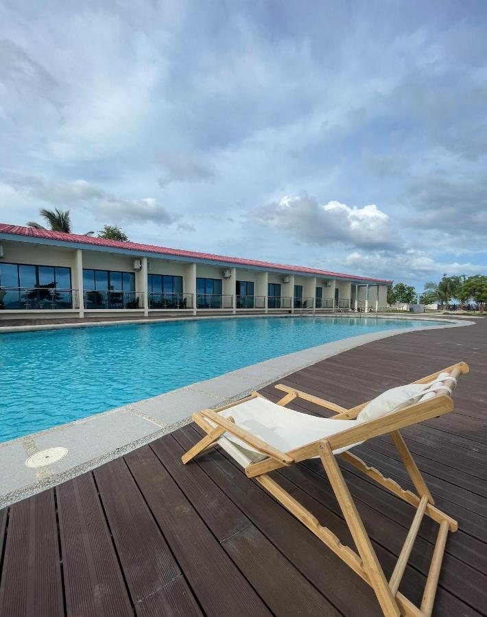 W Golf Resort Ослоб Екстер'єр фото