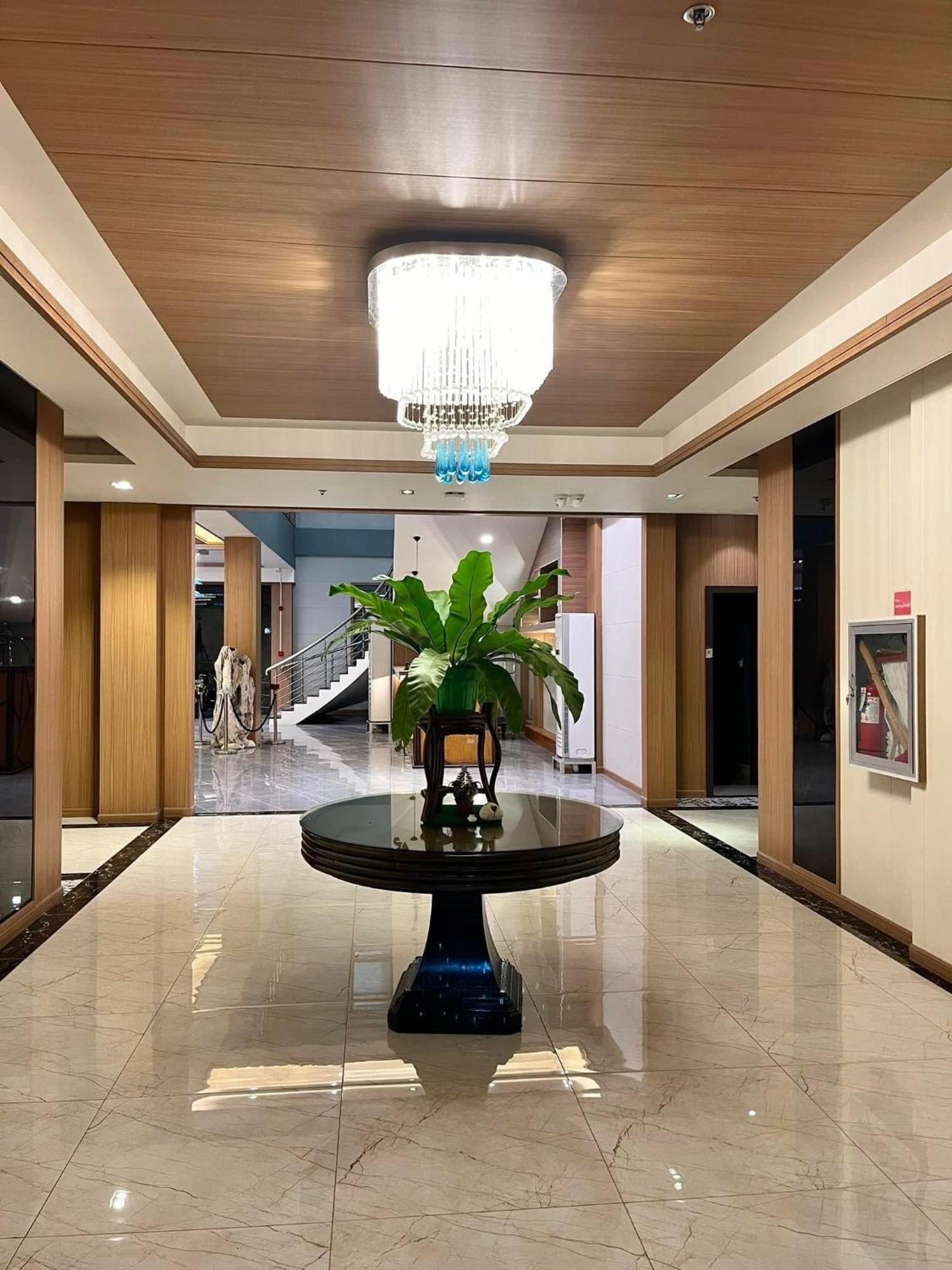 W Golf Resort Ослоб Екстер'єр фото
