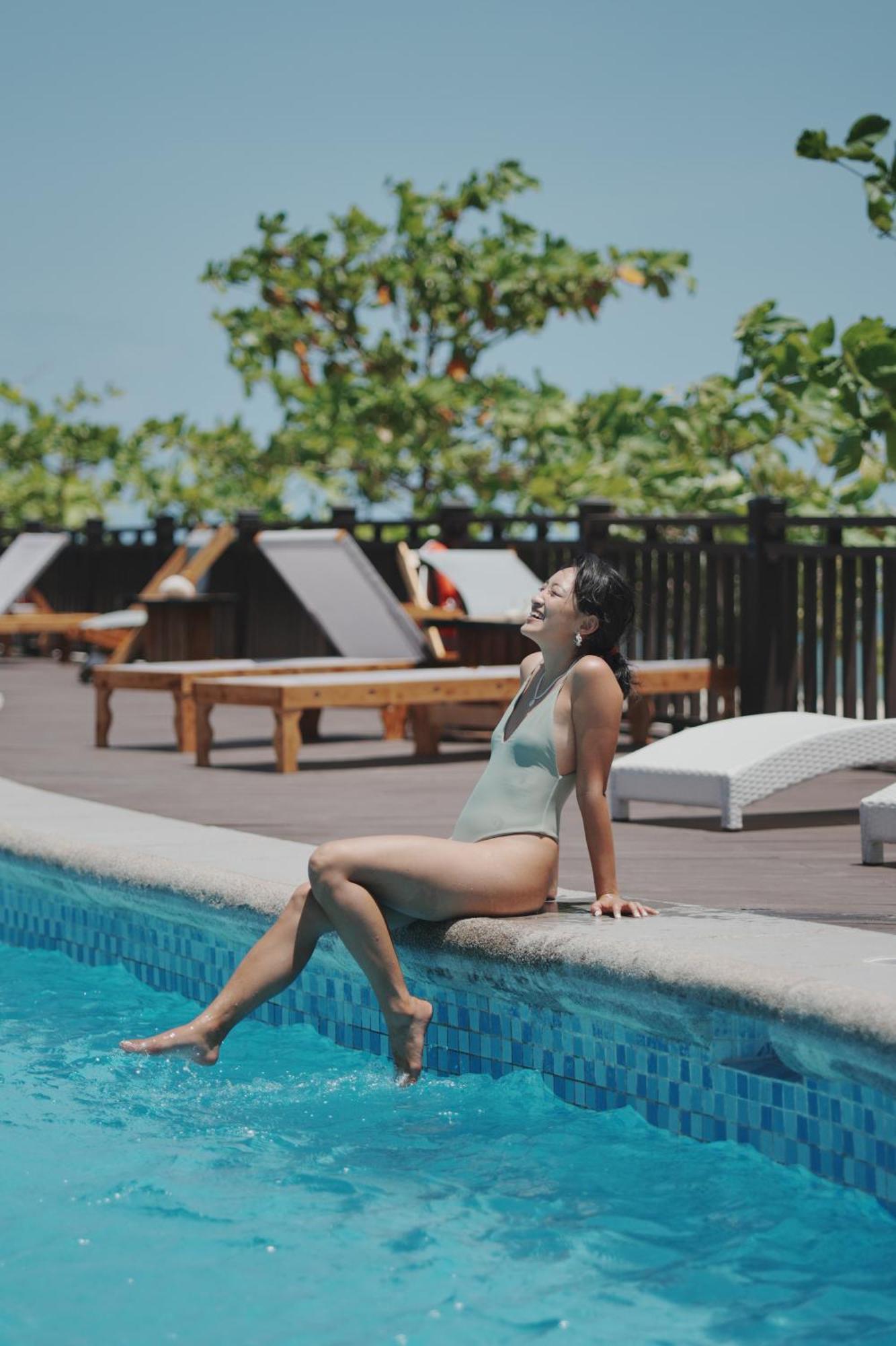 W Golf Resort Ослоб Екстер'єр фото