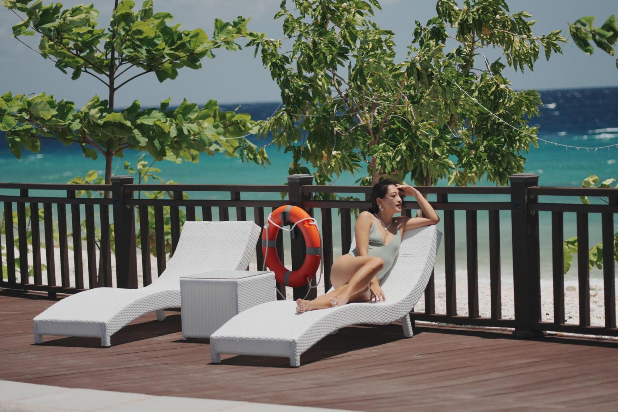 W Golf Resort Ослоб Екстер'єр фото
