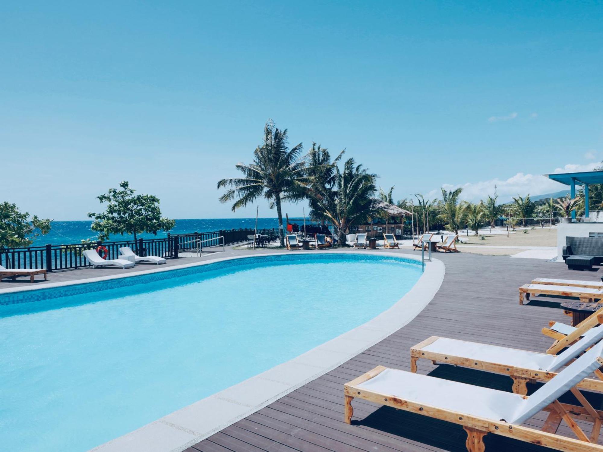 W Golf Resort Ослоб Екстер'єр фото